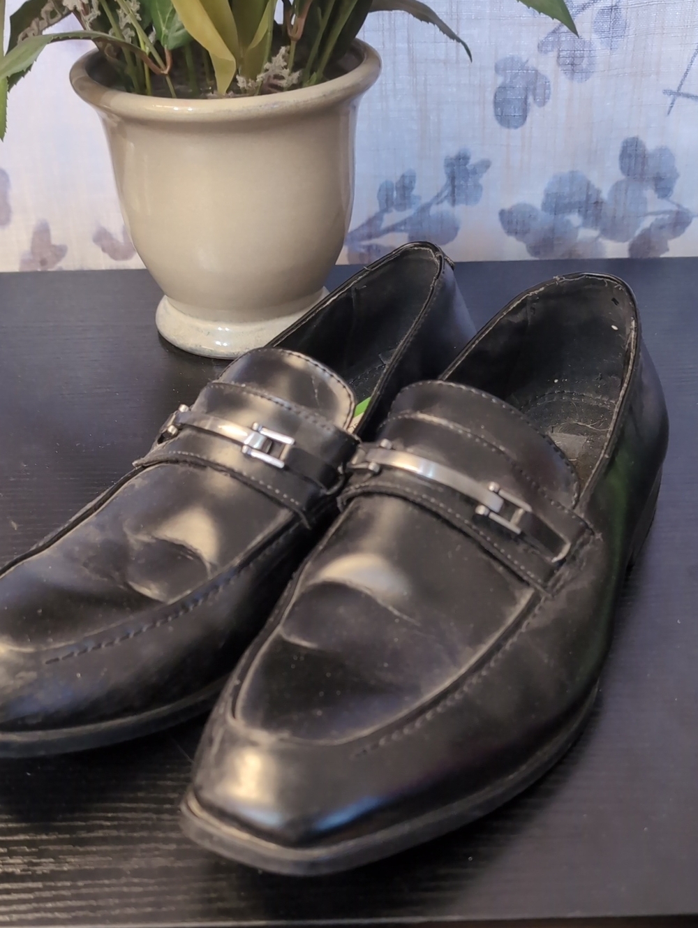 Marc Anthony Black Leather Slip-On Loafers with Metal Bit